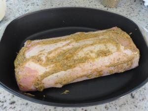 Lomo de cerdo con mostaza y hierbas aromaticas